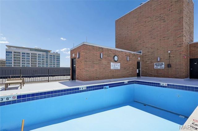 200 S Brentwood Boulevard 7F, Clayton, MO 63105
