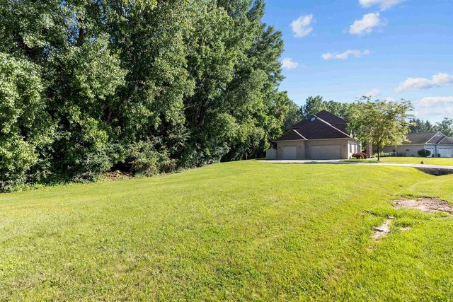 1570 MCINTOSH COURT, Oshkosh, WI 54904