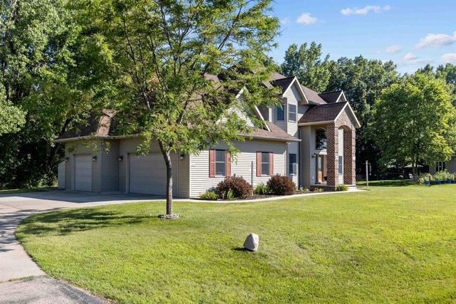 1570 MCINTOSH COURT, Oshkosh, WI 54904