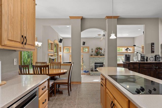 1570 MCINTOSH COURT, Oshkosh, WI 54904