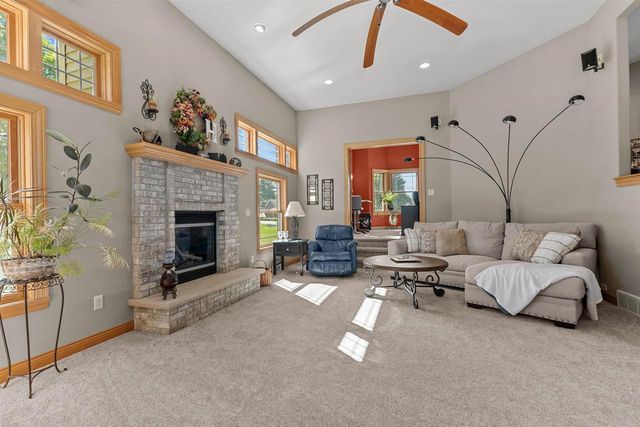 1570 MCINTOSH COURT, Oshkosh, WI 54904