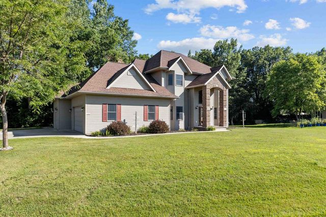 1570 MCINTOSH COURT, Oshkosh, WI 54904