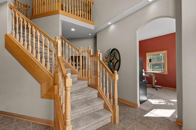 1570 MCINTOSH COURT, Oshkosh, WI 54904