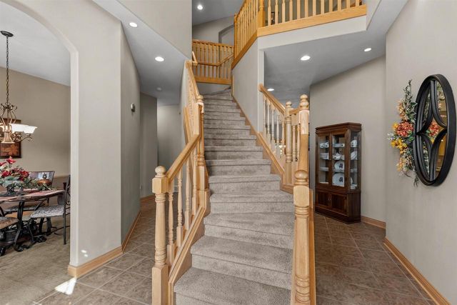 1570 MCINTOSH COURT, Oshkosh, WI 54904