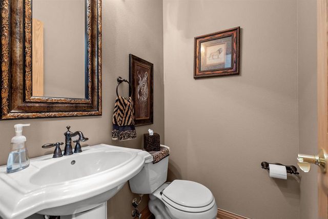 1570 MCINTOSH COURT, Oshkosh, WI 54904