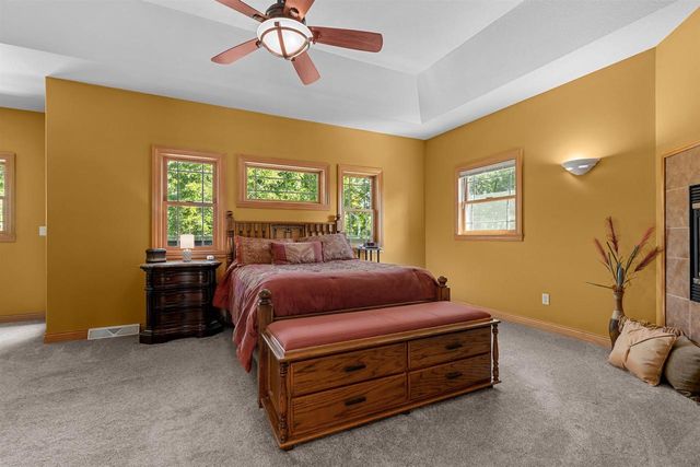1570 MCINTOSH COURT, Oshkosh, WI 54904