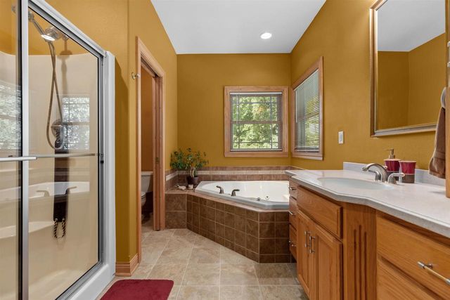1570 MCINTOSH COURT, Oshkosh, WI 54904
