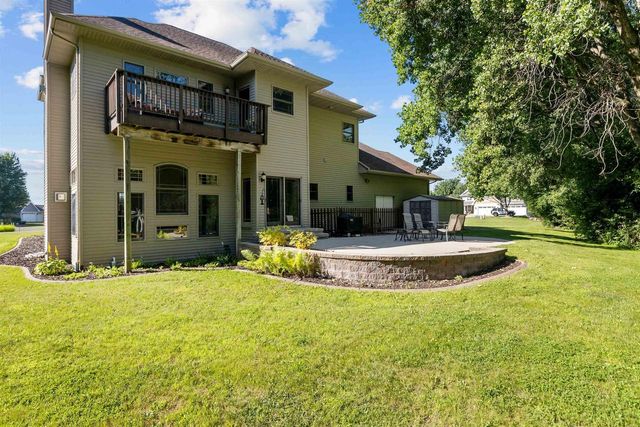 1570 MCINTOSH COURT, Oshkosh, WI 54904