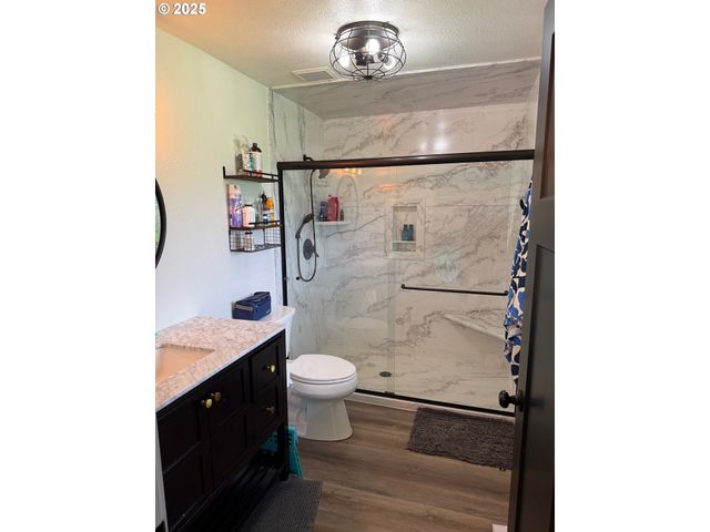 1160 VALLEY VIEW Rd, Sutherlin, OR 97479