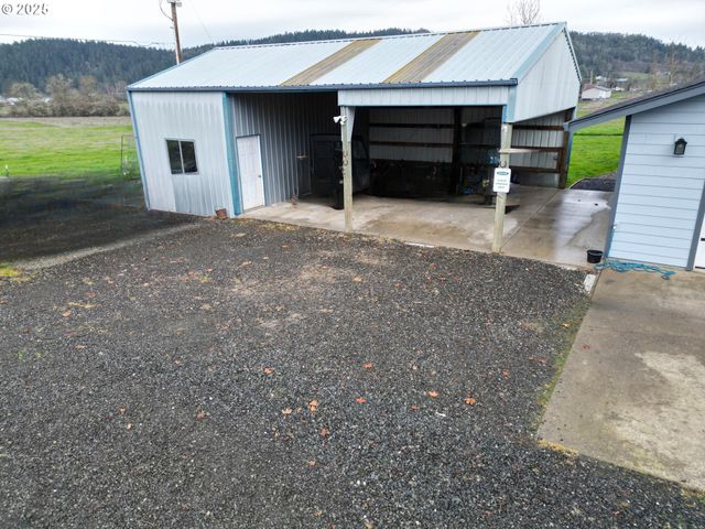 1160 VALLEY VIEW Rd, Sutherlin, OR 97479