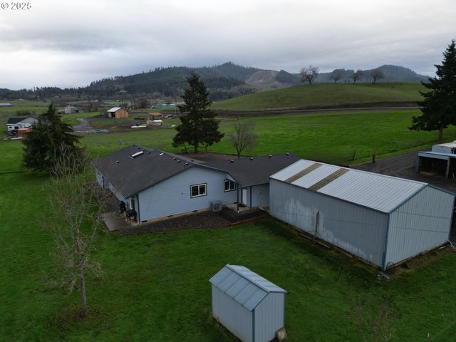 1160 VALLEY VIEW Rd, Sutherlin, OR 97479