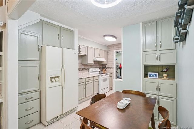 416 Harbor Trace W, Sanford, NC 27332