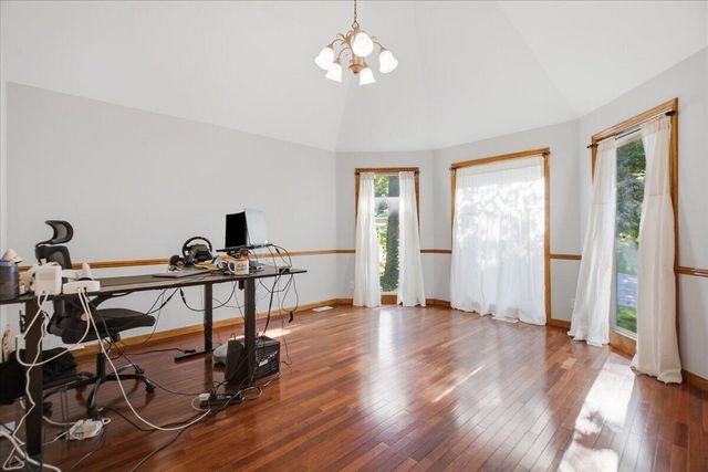 825 TIMBERCREST Drive, Council Bluffs, IA 51503