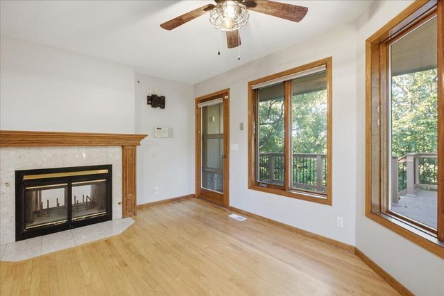 825 TIMBERCREST Drive, Council Bluffs, IA 51503