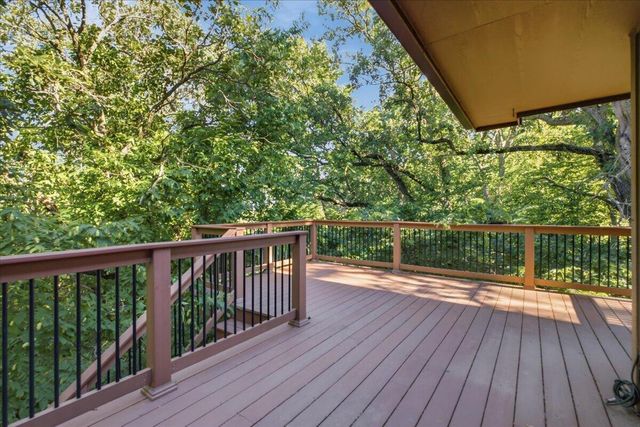825 TIMBERCREST Drive, Council Bluffs, IA 51503