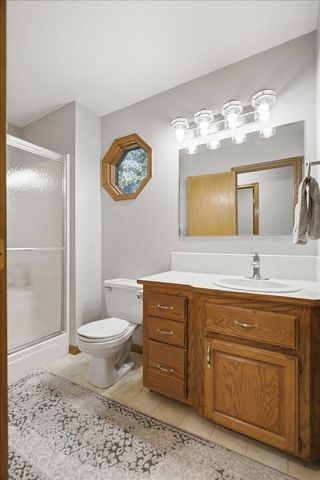 825 TIMBERCREST Drive, Council Bluffs, IA 51503