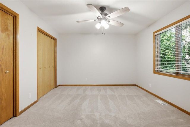 825 TIMBERCREST Drive, Council Bluffs, IA 51503