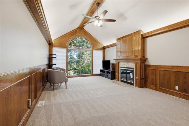 825 TIMBERCREST Drive, Council Bluffs, IA 51503