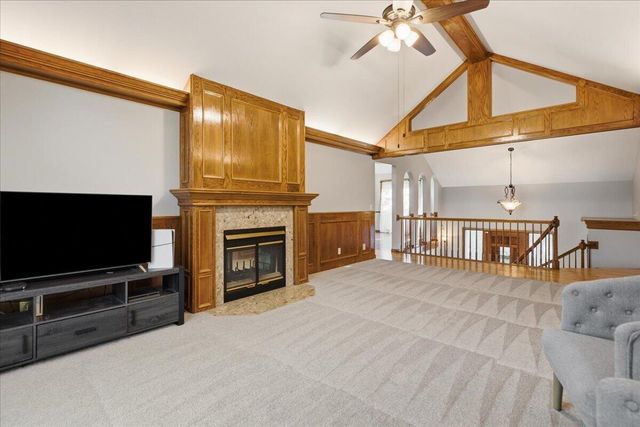 825 TIMBERCREST Drive, Council Bluffs, IA 51503