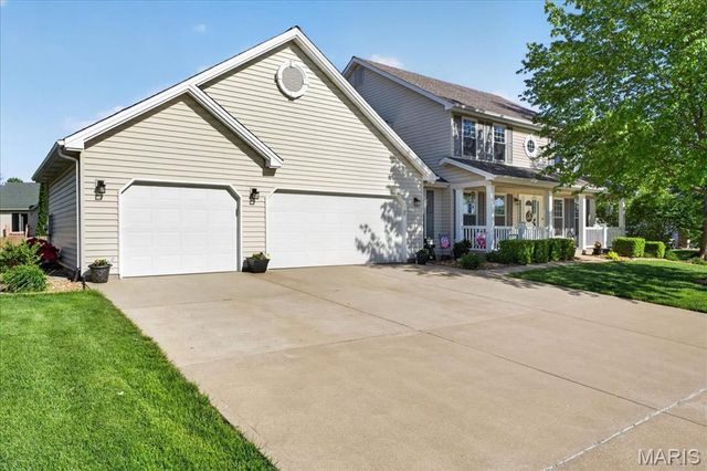 2418 Finch Lane, Dardenne Prairie, MO 63368