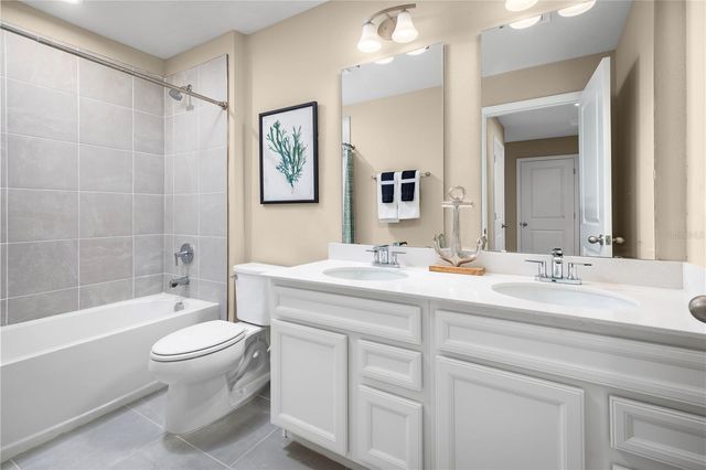 12571 AMBER CREEK CIRCLE, Lakewood Ranch, FL 34211
