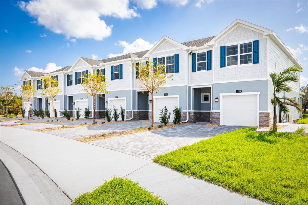 12571 AMBER CREEK CIRCLE, Lakewood Ranch, FL 34211