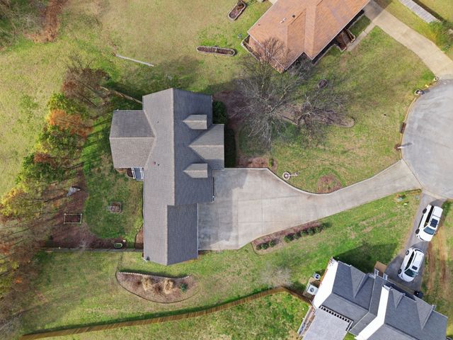 109 Eiger Ct, Columbia, TN 38401