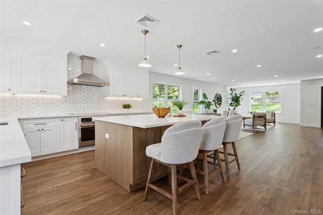 302 Washington Avenue, Pleasantville, NY 10570
