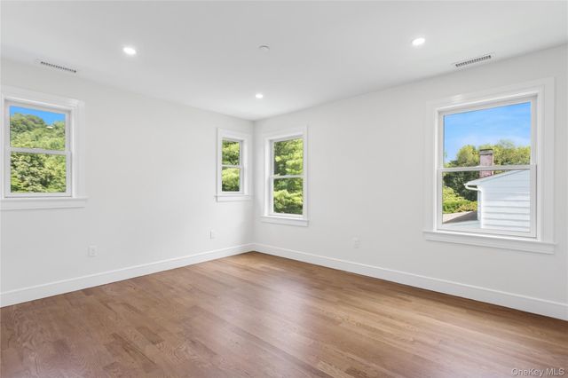 302 Washington Avenue, Pleasantville, NY 10570