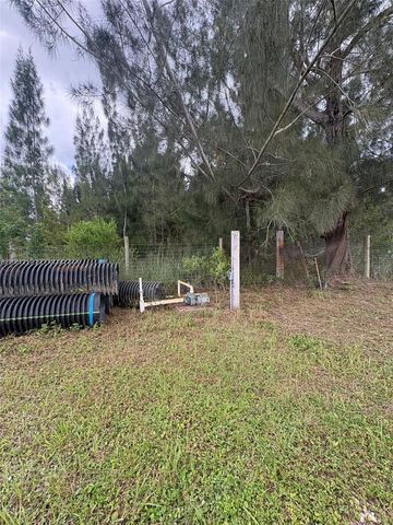 12495 SW 199 Avenue, Miami, FL 33196