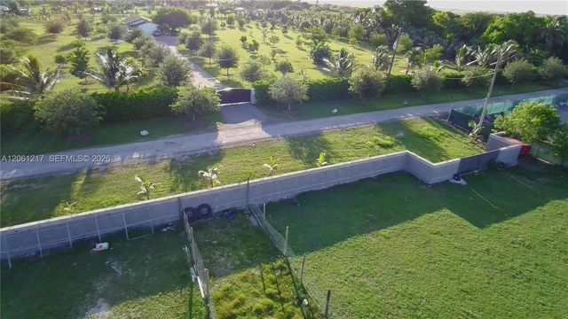 12495 SW 199 Avenue, Miami, FL 33196