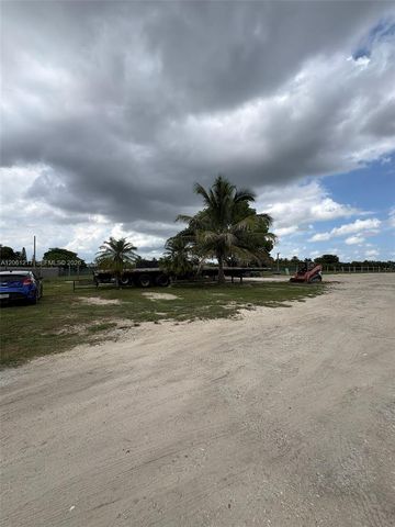 12495 SW 199 Avenue, Miami, FL 33196