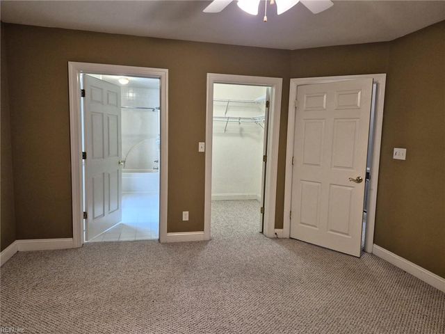 7 Harbor Watch Dr Unit 223, Chesapeake, VA 23320