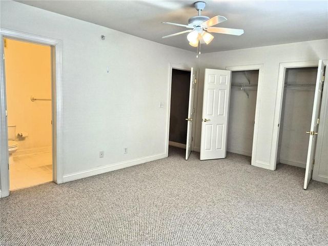 7 Harbor Watch Dr Unit 223, Chesapeake, VA 23320