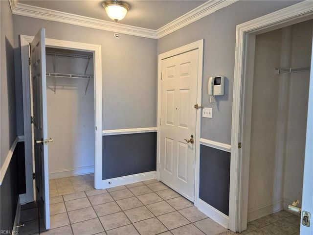 7 Harbor Watch Dr Unit 223, Chesapeake, VA 23320