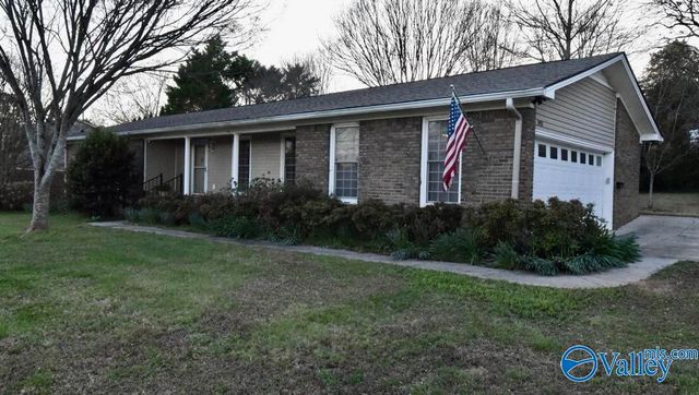 3400 Sorter Drive, Guntersville, AL 35976