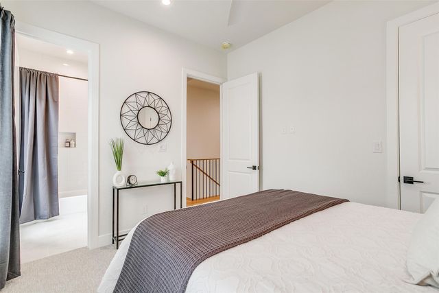 135 Thornton Street, Arlington, TX 76013