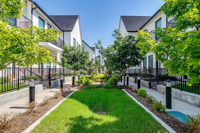 135 Thornton Street, Arlington, TX 76013