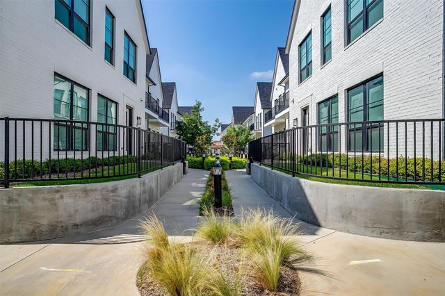 135 Thornton Street, Arlington, TX 76013