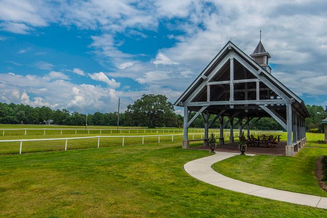 5084 Timber Race Course, Hollywood, SC 29449