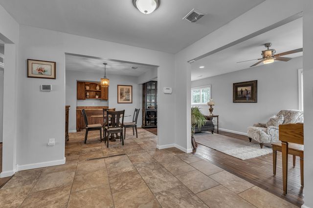 35901 Dover Street, Livonia, MI 48150