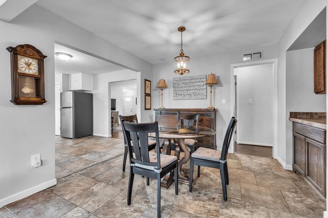 35901 Dover Street, Livonia, MI 48150