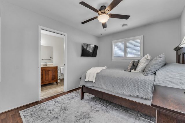 35901 Dover Street, Livonia, MI 48150