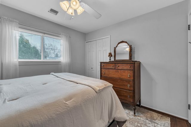 35901 Dover Street, Livonia, MI 48150