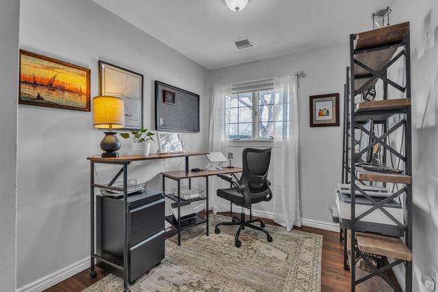 35901 Dover Street, Livonia, MI 48150