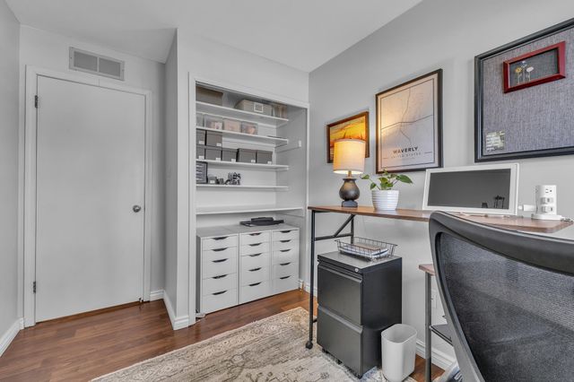 35901 Dover Street, Livonia, MI 48150