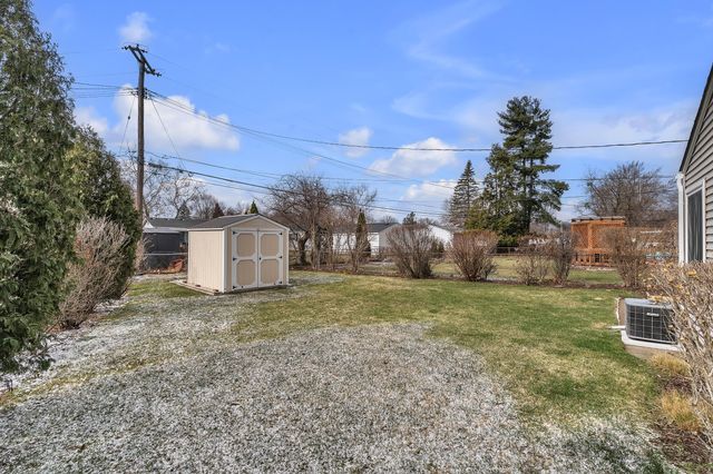 35901 Dover Street, Livonia, MI 48150