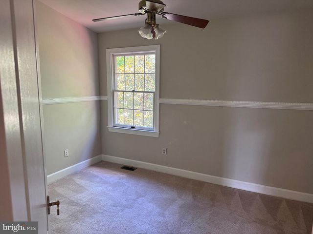 8112 MADRILLON CT, Vienna, VA 22182