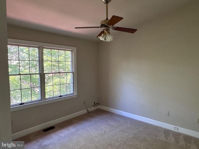 8112 MADRILLON CT, Vienna, VA 22182