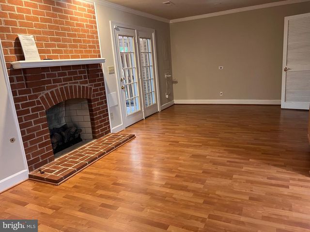 8112 MADRILLON CT, Vienna, VA 22182
